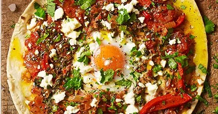 Shakshuka flatbread bake