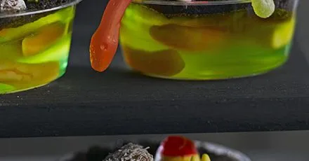 Купки‑слизняки з жуками