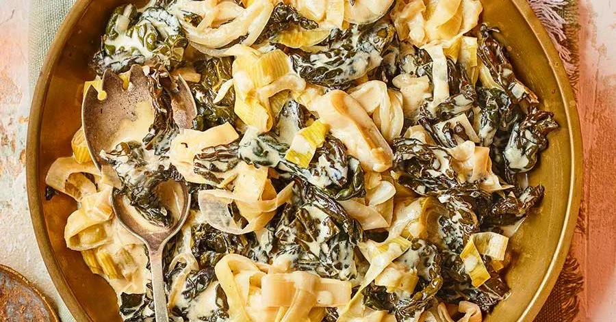 Slow cooker cheesy creamed greens