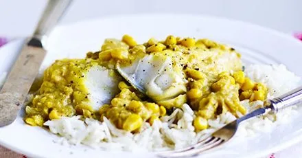 Smoked haddock & creamed corn curry