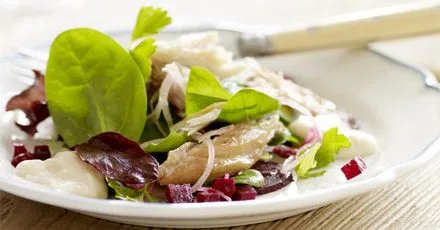 Smoked mackerel salad with beetroot & horseradish dressing