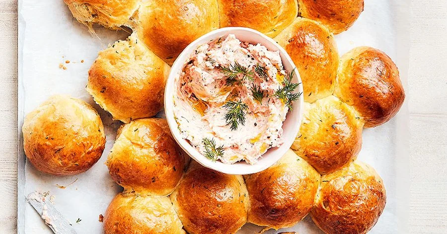 Smoked salmon pâté with tear & share brioche buns