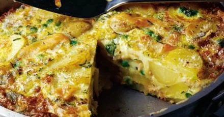 Smoked salmon & pea frittata