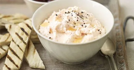 Smoked salmon taramasalata