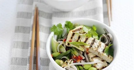 Soba noodle & edamame salad with grilled tofu