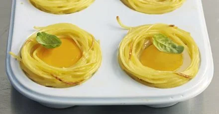 Гнізда зі спагеті