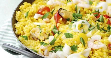 Іспанський морепродуктовий рис
