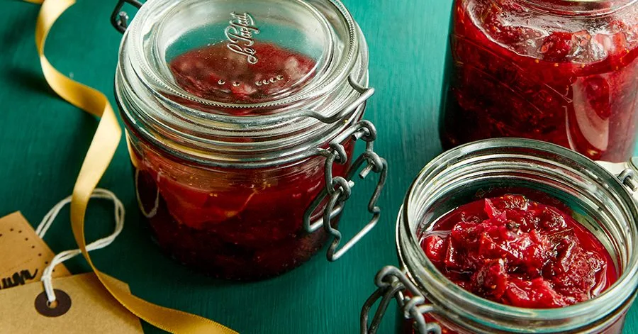 Spiced fig & plum chutney