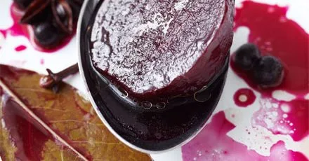Spiced sweet & sour pickled beetroot