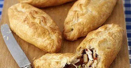 Spicy chicken & bacon pasties