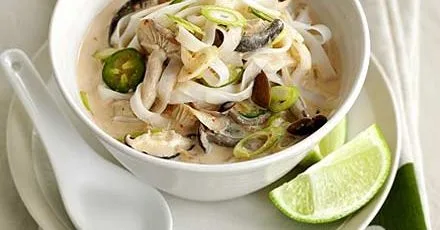 Spicy coconut noodle soup