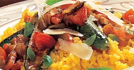 Spicy courgettes with saffron risotto