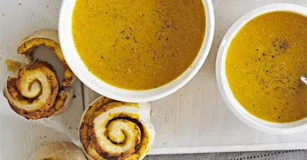 Spicy lentil soup with curry pinwheel rolls