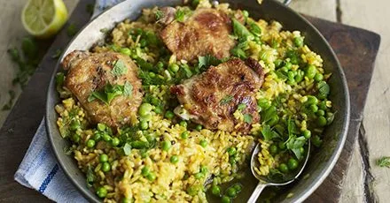 Весняна куряча паелья