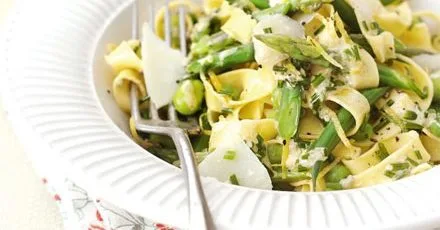 Spring vegetable tagliatelle with lemon & chive sauce