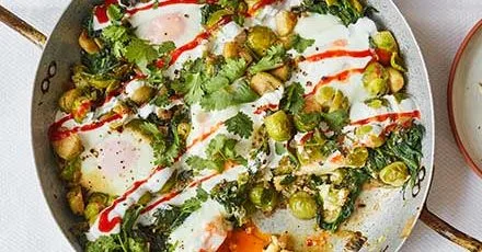 Sprout & spinach baked eggs