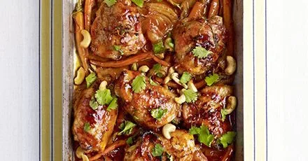 Sticky citrus chicken with carrots & cashews