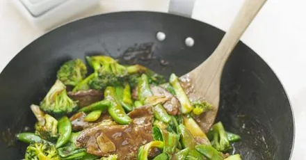 Sticky green stir-fry with beef