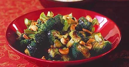 Stir-fried broccoli with cashews & oyster sauce