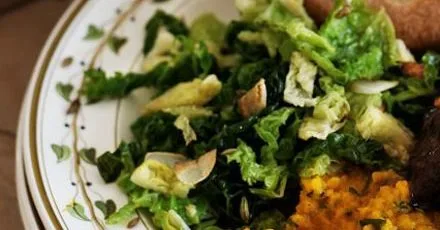 Stir-fried Savoy cabbage
