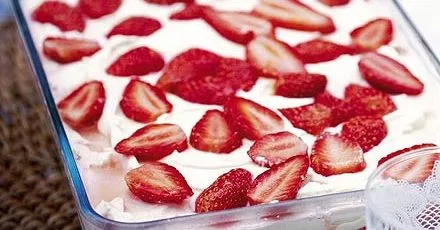 Strawberry parfait with Vin Santo, mascarpone & biscotti