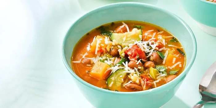 Summer bean & bulgur soup