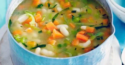 Summer carrot, tarragon & white bean soup