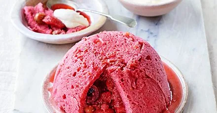 Summer pudding with elderflower