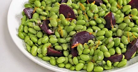 Tangy beetroot & bean salad
