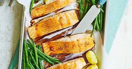 Teriyaki salmon & green beans