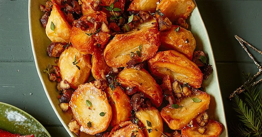 Thyme & chestnut roast potatoes
