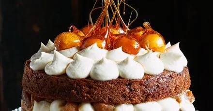 Toffee apple cake