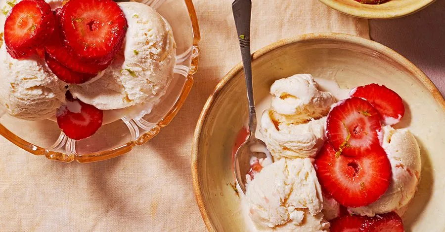 Tres leches ice cream with strawberries