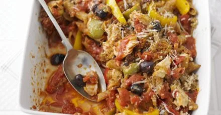 Tuna arrabbiata pasta gratin