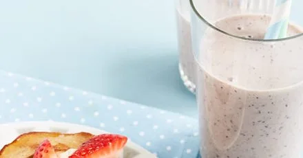 Two-minute breakfast smoothie