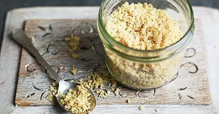 Easy vegan Parmesan cheese