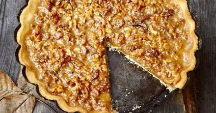 Walnut caramel tart