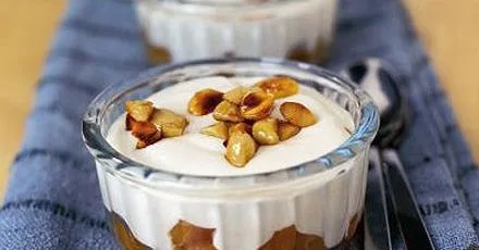 Warm apricot & almond pots
