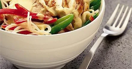 Warm chicken noodle salad