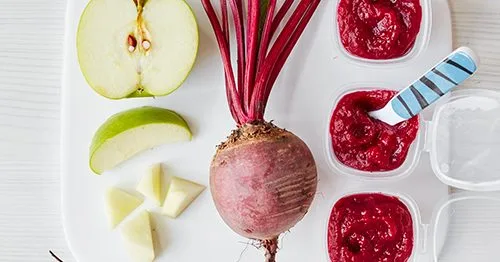 Weaning recipe: Apple & beetroot purée