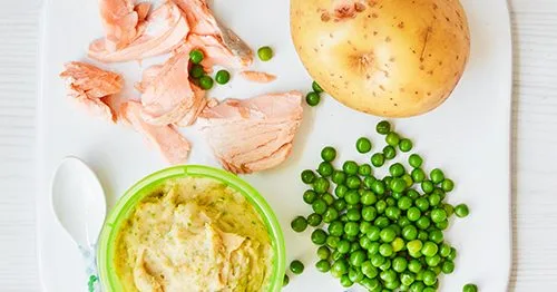 Weaning recipe: Salmon, pea & potato purée