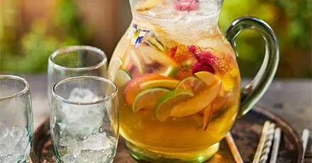 White wine sangria