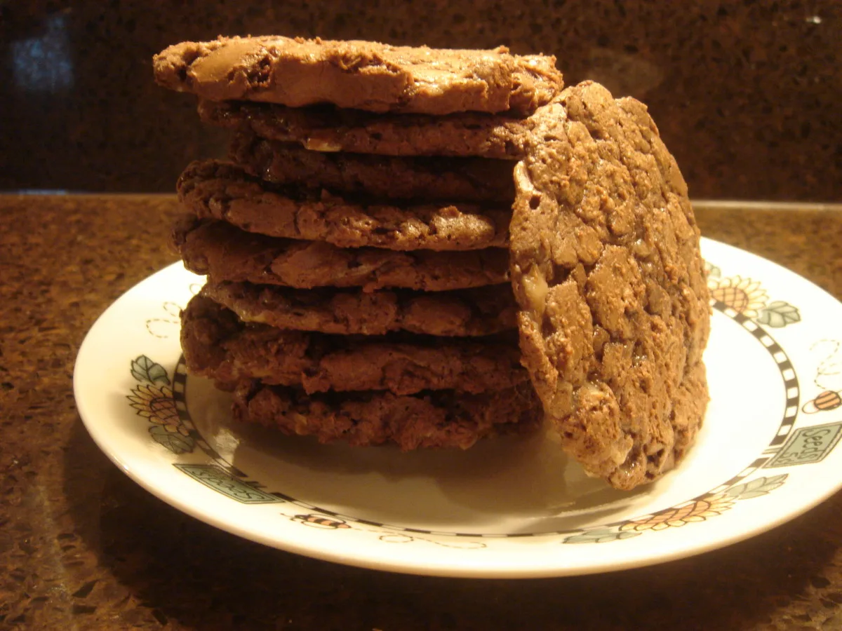 Amazing Giant Chocolate-Toffee Cookies