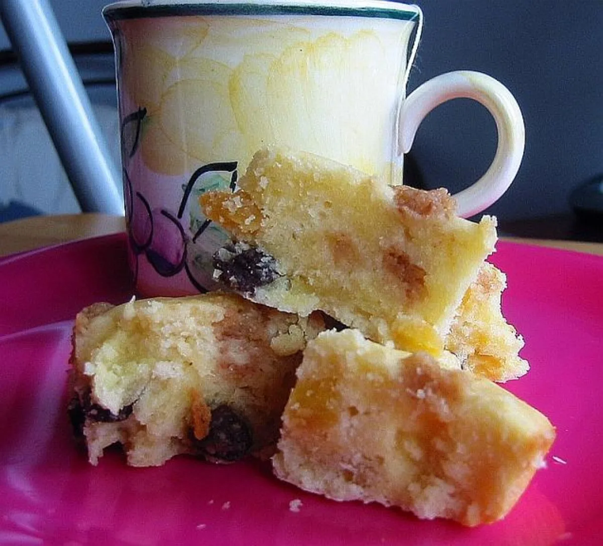 Apricot and Raisin Butter Cake