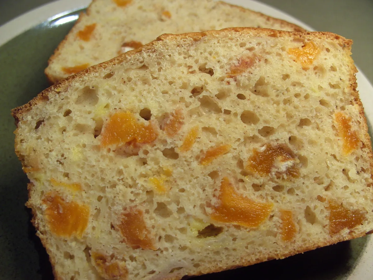 Apricot, Banana and Buttermilk Bread