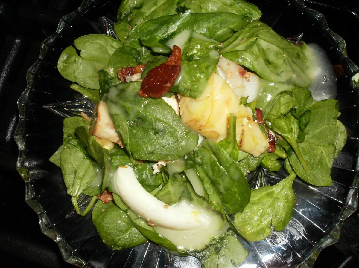 Artichoke Spinach Salad