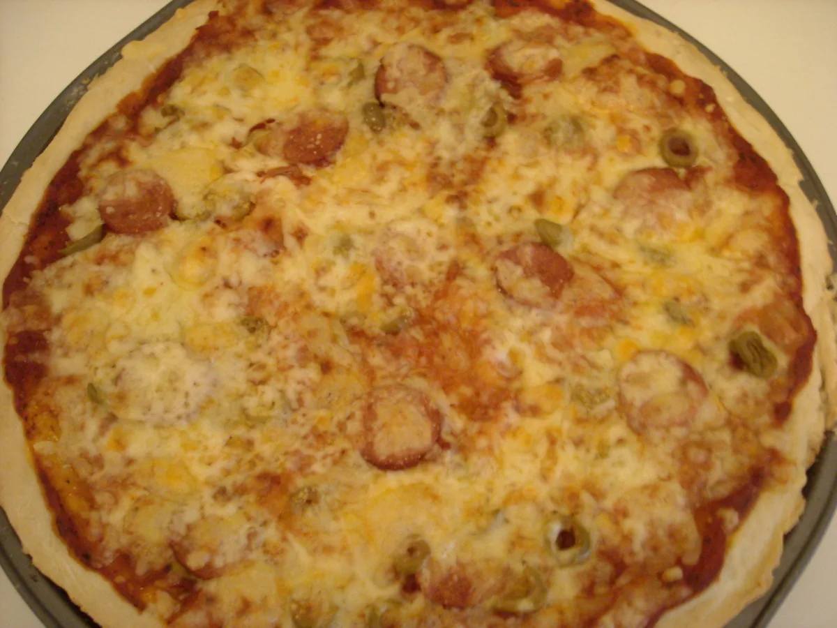 Astonishingly Easy "yeasty" Bisquick Pizza Dough
