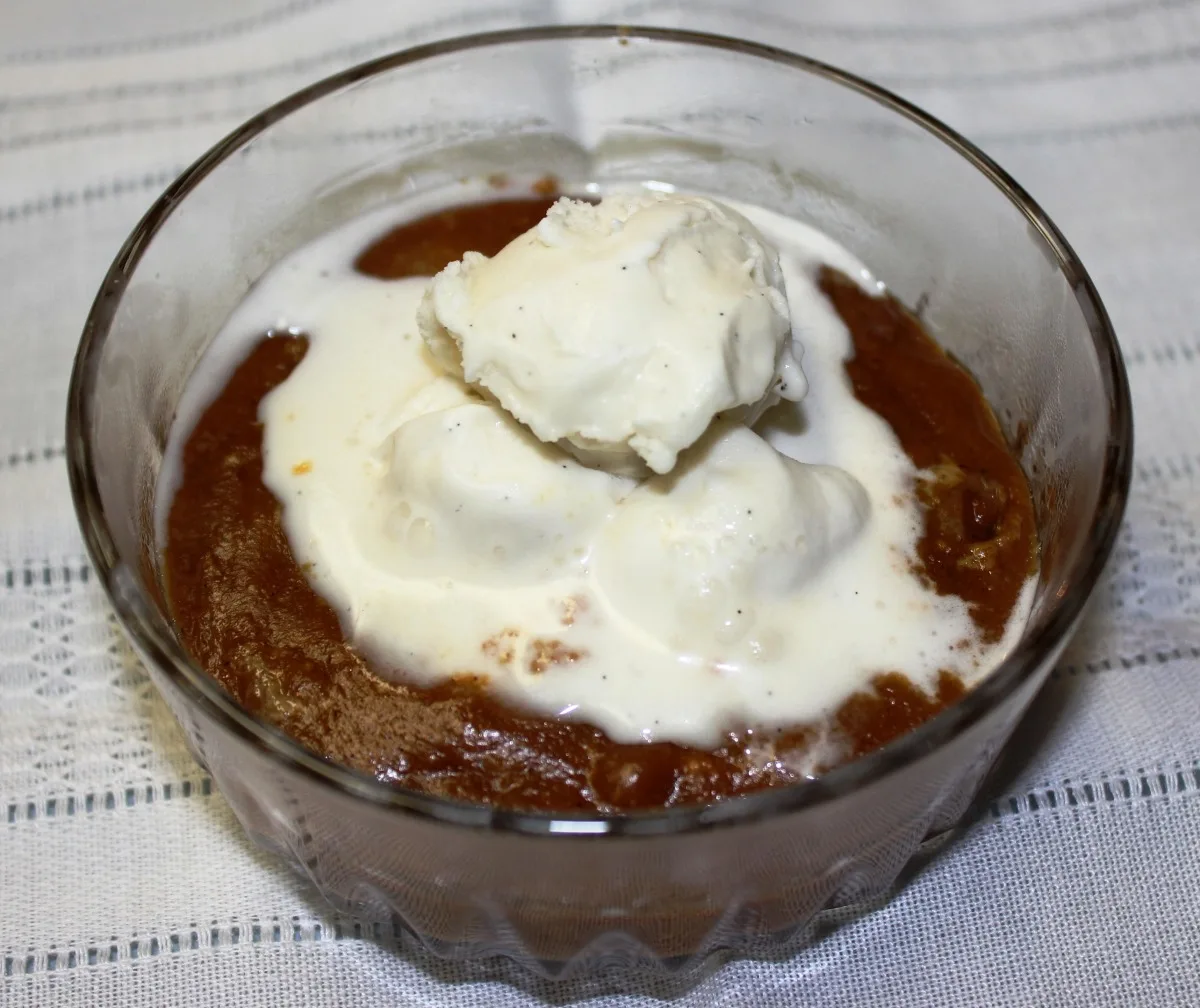 Aunt Carrie's Indian Pudding