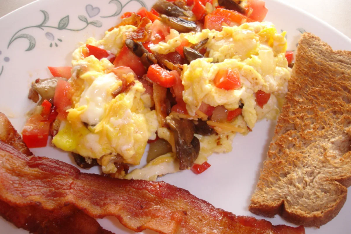 Aussie Breakfast Egg Mess