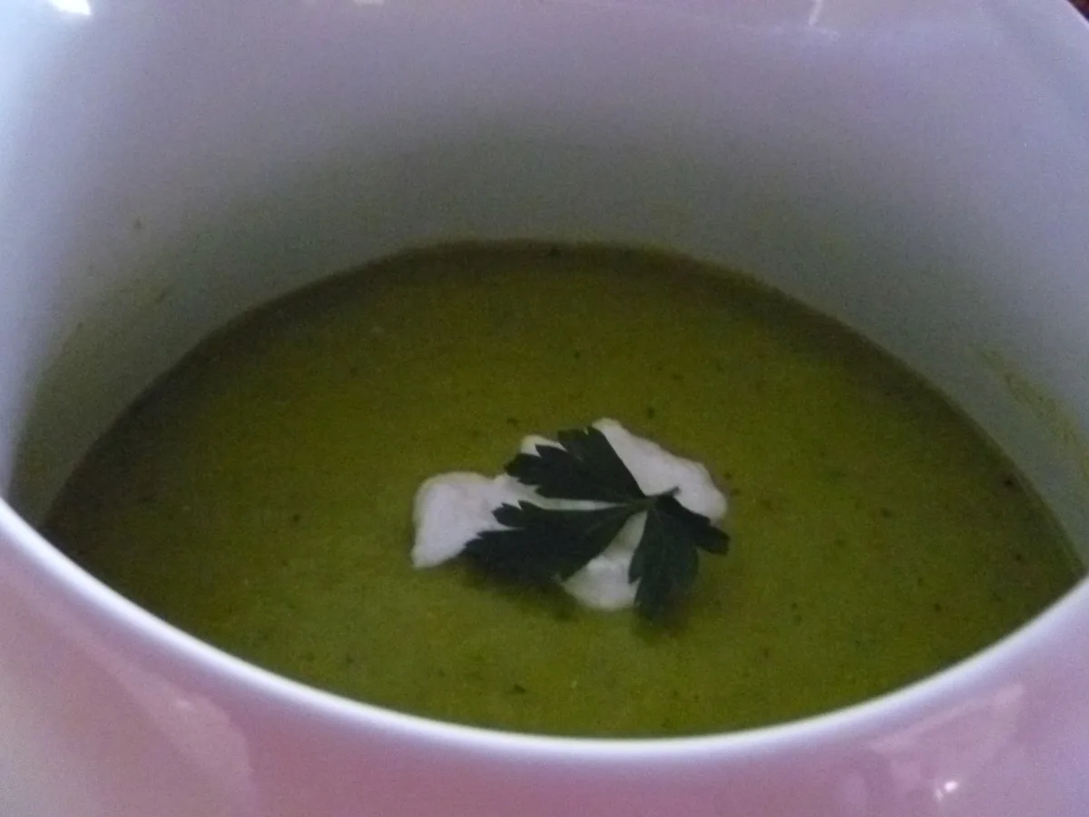 Avocado & Cucumber Soup